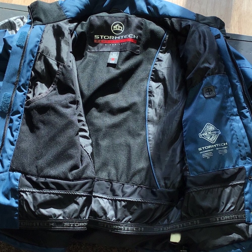 Stormtech Winter Jacket - image 7
